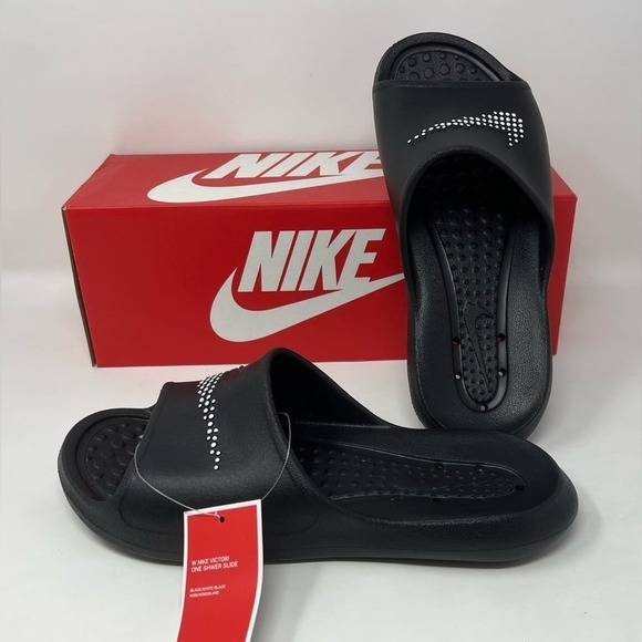 NIKE-Victoria One Shower Slide